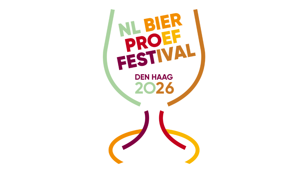 Nederlands Bierproeffestival in de Grote Kerk Den Haag met bezoekers die speciaalbier proeven